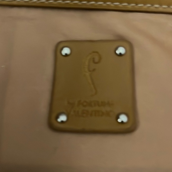 LIKE NEW FORTUNA VALENTINO STRAW TOTE - Picture 9 of 13